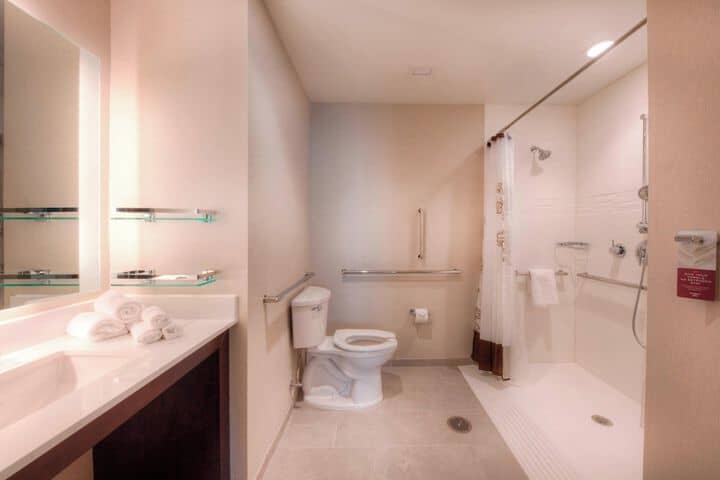 Room 44 of 87