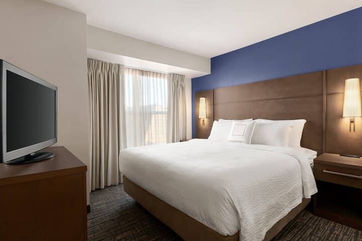 Room 5 of 28