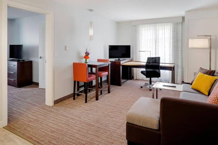 Room 11 of 31