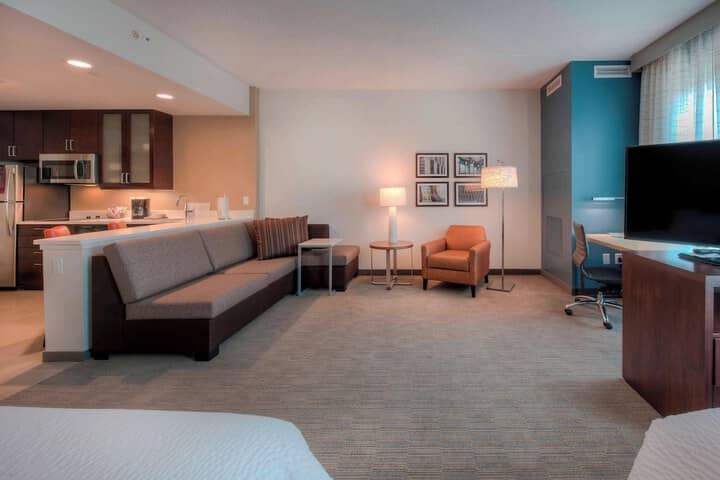 Room 40 of 87