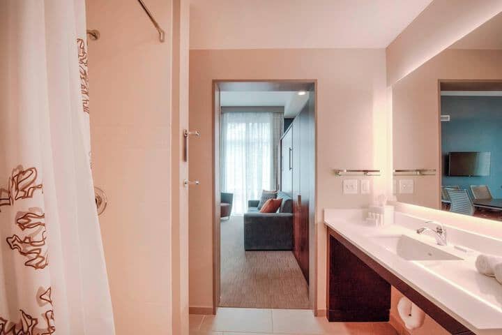 Room 45 of 87